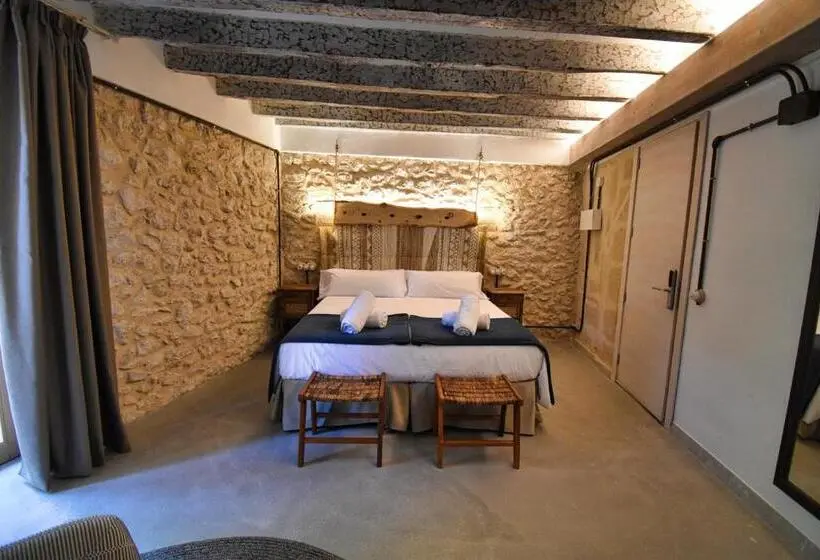 اتاق سوپریور, Calvario Plaza