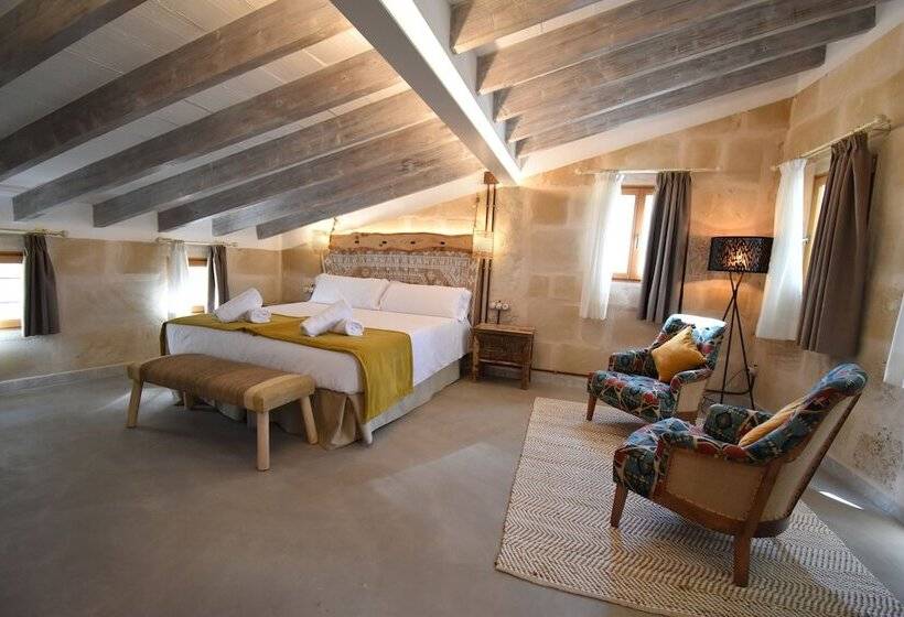 غرفة سوبيريور, Calvario Plaza