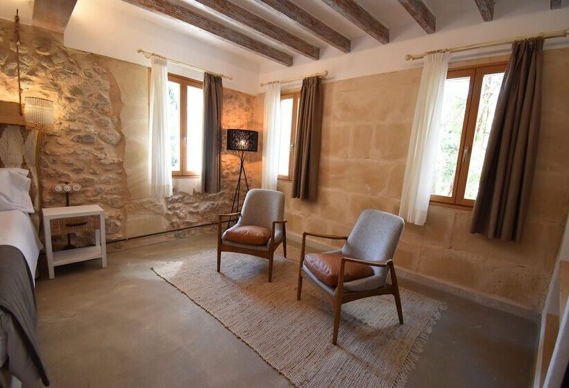 غرفة سوبيريور, Calvario Plaza