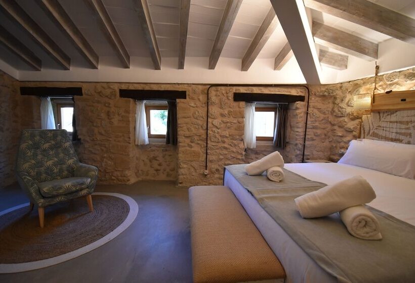 غرفة سوبيريور, Calvario Plaza