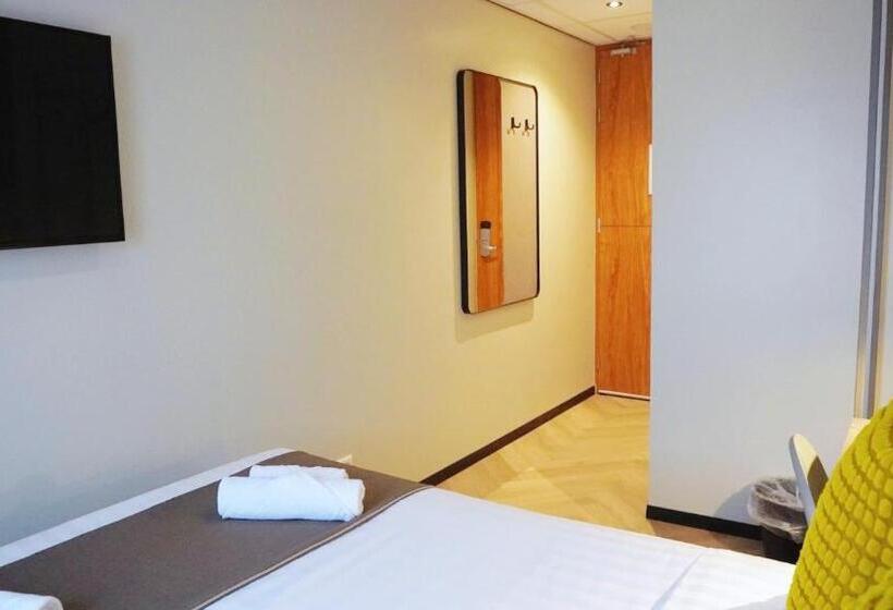 اتاق اکونومی, Fogo Amsterdam