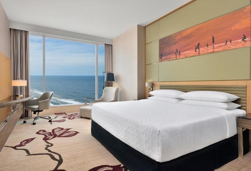 Номер Deluxe Кровать Кинг, Sheraton Colombo