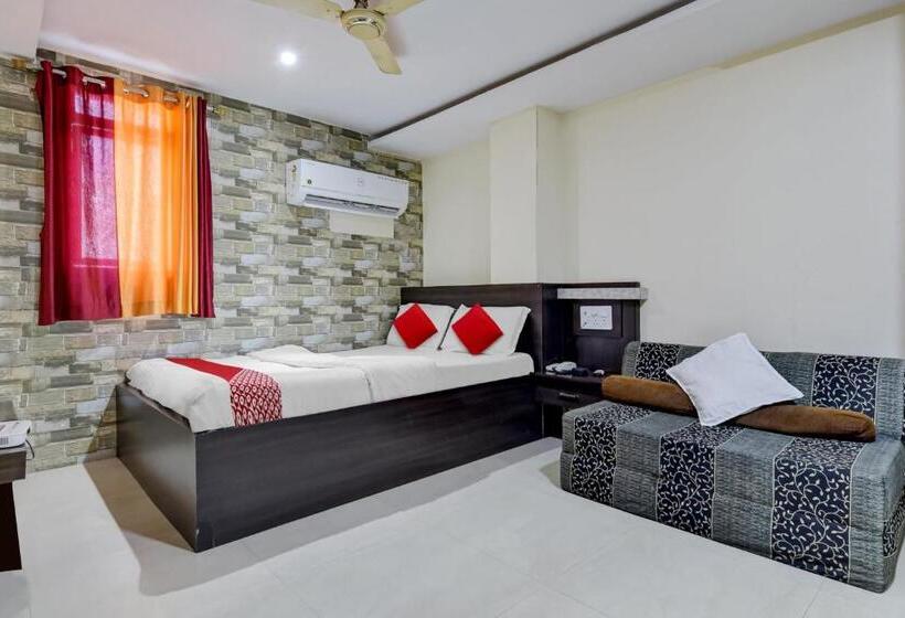 三人经典房间, Oyo Hotel City Palace