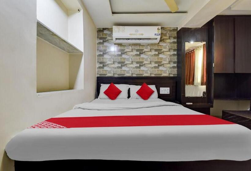 Трехместный Номер Классика, Oyo Hotel City Palace