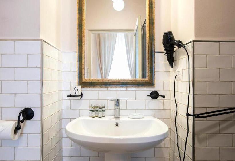 اتاق سوپریور چهار تخته, B&b La Sosta Vista Esclusiva Chiesa Di Santa Rosa