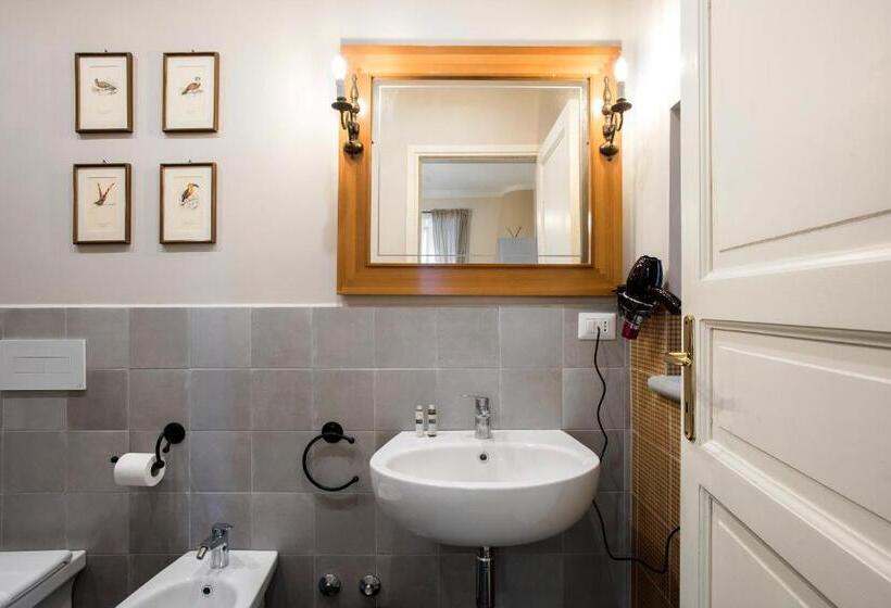 اتاق لوکس, B&b La Sosta Vista Esclusiva Chiesa Di Santa Rosa