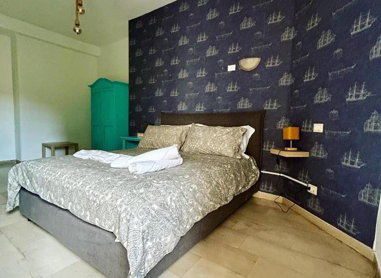 اتاق استاندارد سه تخته با بالکن, Starting Point Napoli