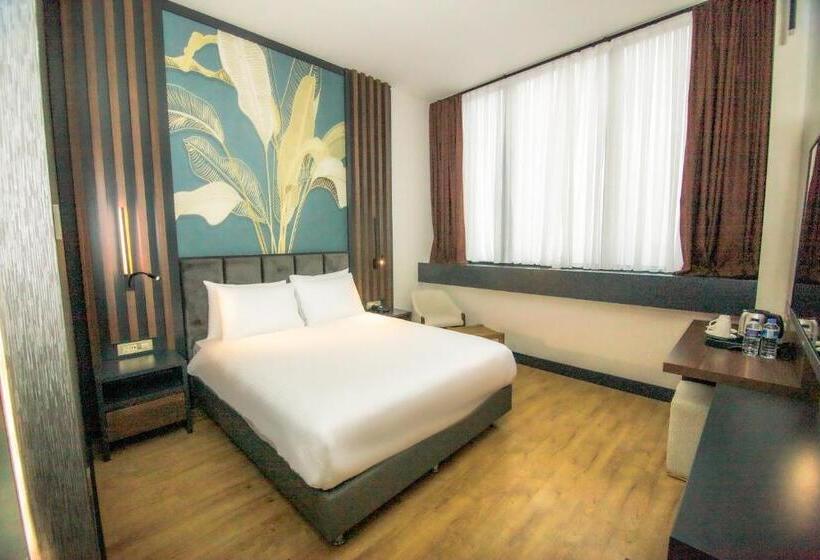 اتاق لوکس با تخت بزرگ, S Class Hotel Convention Center