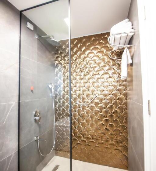 سوییت, S Class Hotel Convention Center