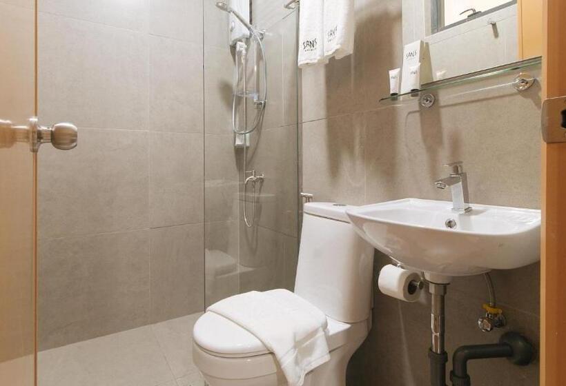 Deluxe Svit, Sans Hotel At One Jd Place Makati By Reddoorz