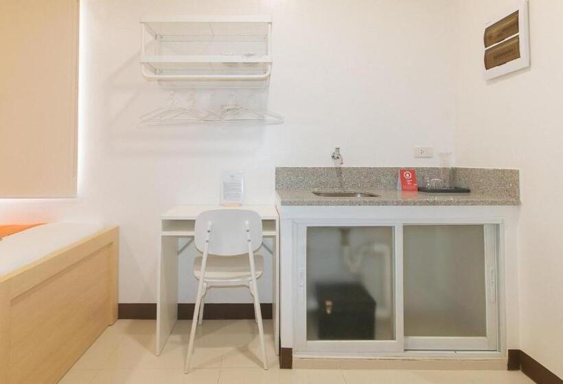 סוויטת סופריור, Sans Hotel At One Jd Place Makati By Reddoorz