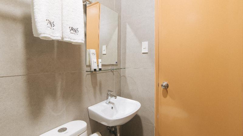 豪华套房, Sans Hotel At One Jd Place Makati By Reddoorz