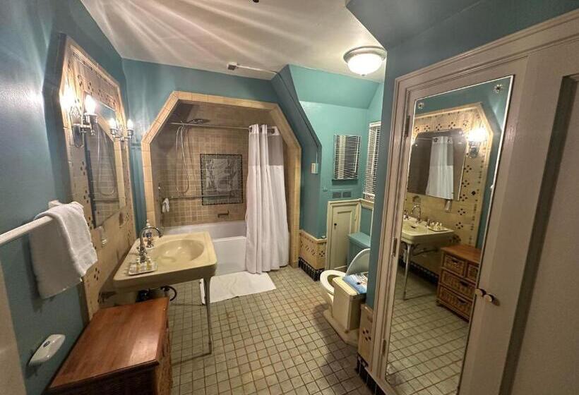 إستوديو ديلوكس, The Oaks B&b Hotel And Spiritual Center