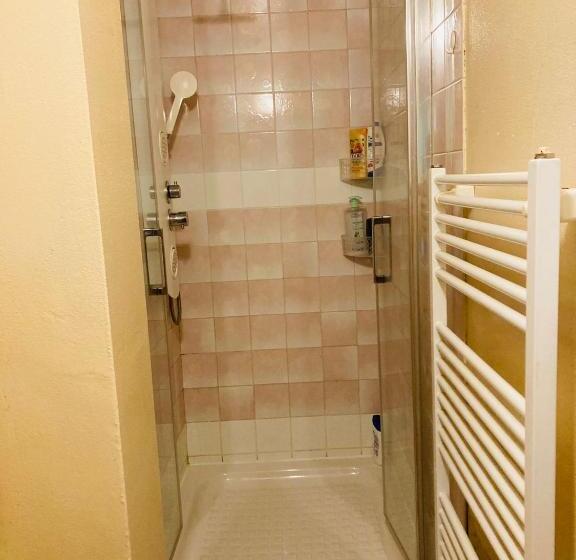 带大床的标准间, Chambre Chez L Habitant