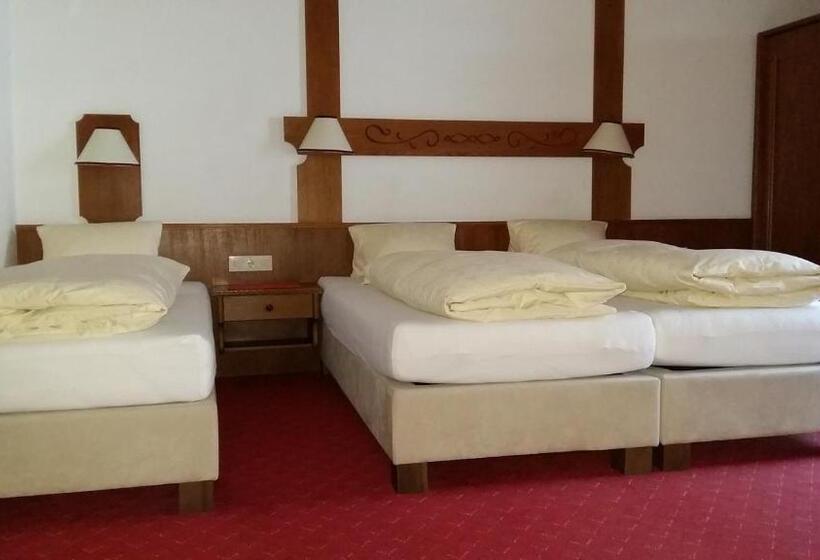 Трехместный Номер Стандарт с Балконом, Gästehaus Maschler