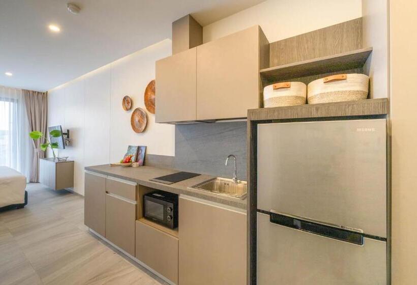 إستوديو قياسى, Homa Cherngtalay Phuket