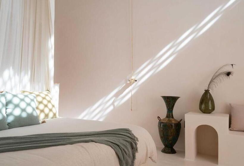 سوییت با استخر, Anat Tantric Boutique