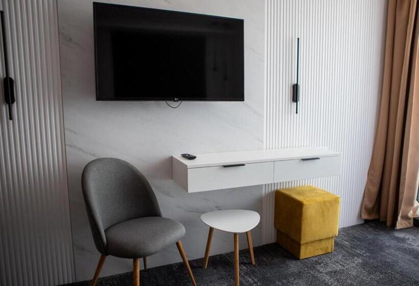 Triple Room Sea View, Nava