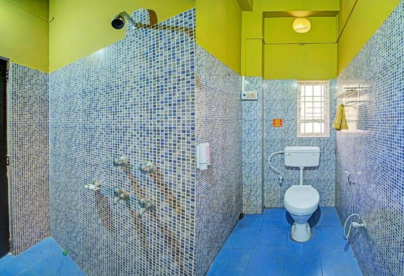 デラックストリプルルーム, Oyo Ganapati Bhawan Homestay