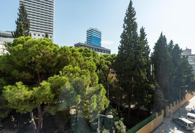 سوئیت جونیور با چشمانداز باغ, Ibos Hotels Izmir Alsancak
