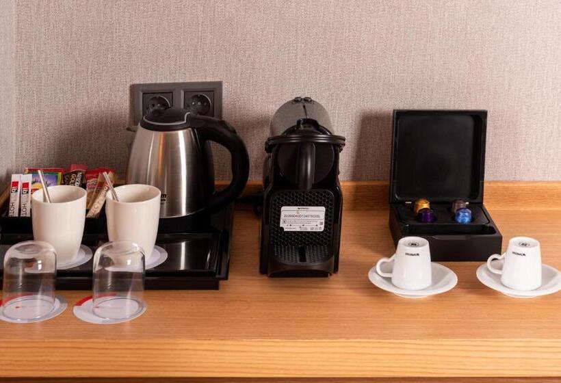 Полулюкс Вид на Сад, Ibos Hotels Izmir Alsancak