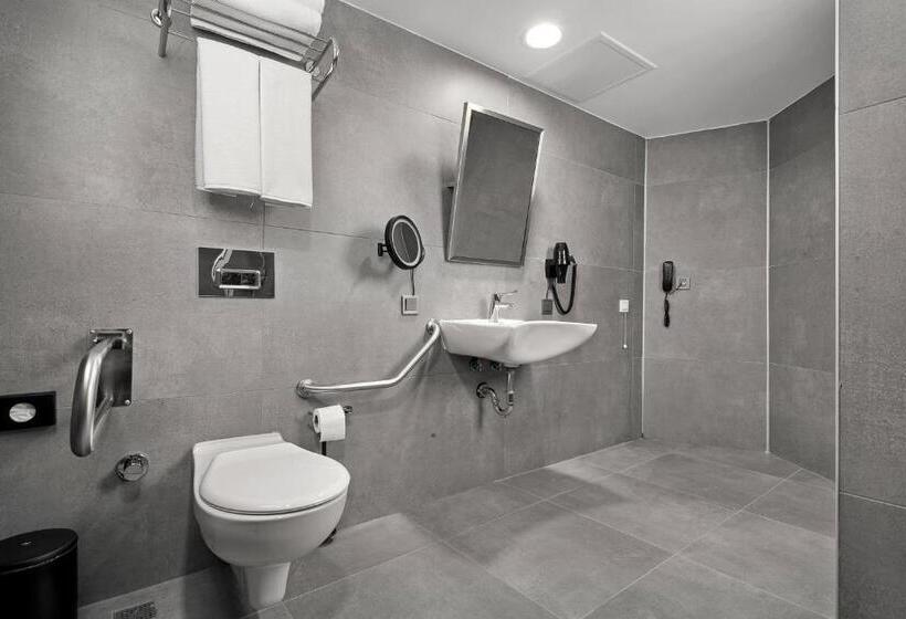 سوییت جونیور, Ibos Hotels Izmir Alsancak