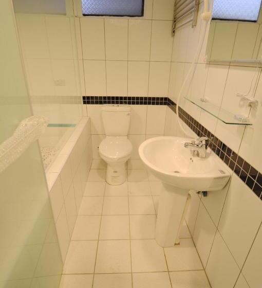 اتاق اکونومی, 逢甲六六