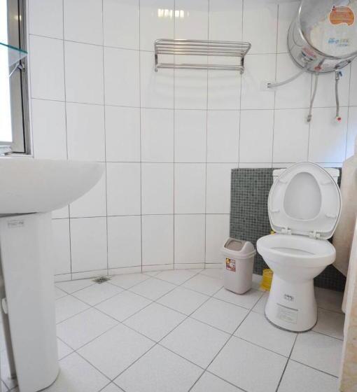 اتاق کلاسیک چهارنفره, 逢甲六六