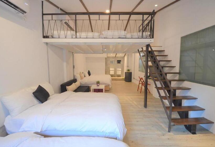 اتاق خانوادگی, 逢甲六六