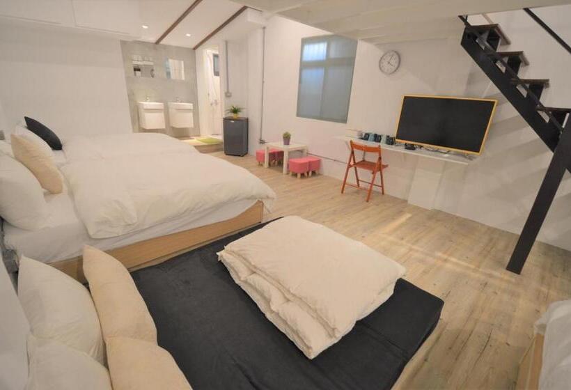 اتاق خانوادگی, 逢甲六六