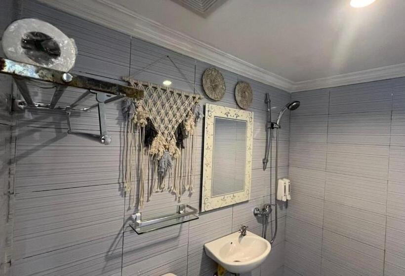 标准间, La Village Hill View