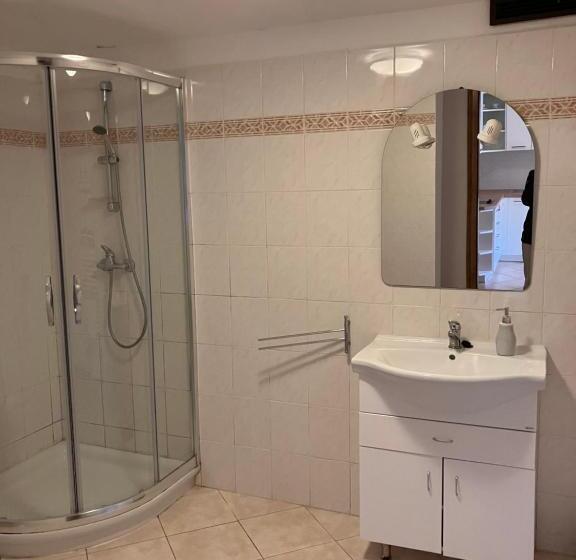 带1个卧室的带阳台的公寓, Mlýn Kamenice