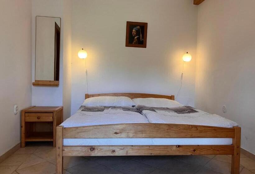 带1个卧室的带阳台的公寓, Mlýn Kamenice