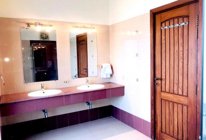 اتاق استاندارد, Royal Palace Boutique