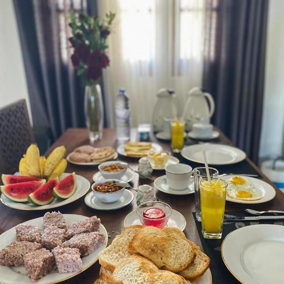 Standard Room, The Tide S Tale