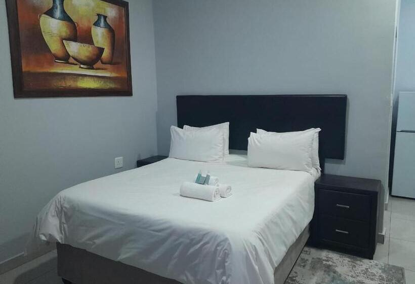 스탠다드 룸, Tony S Guest House 2