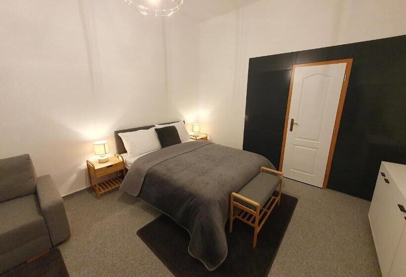 اتاق استاندارد, We Stay Apartments