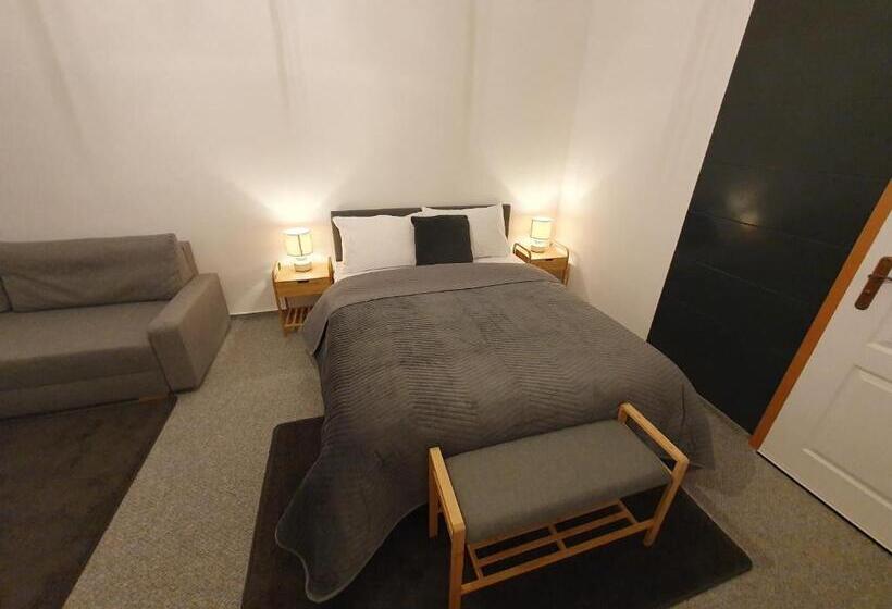 اتاق استاندارد, We Stay Apartments