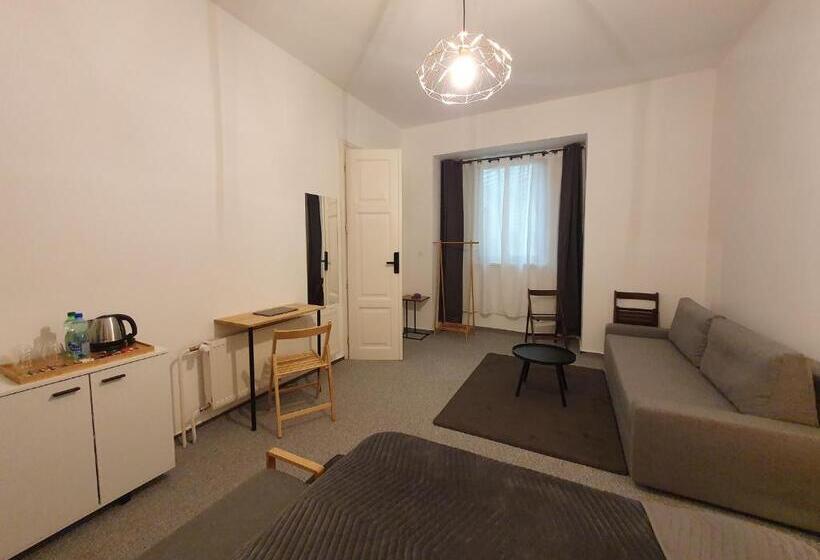 اتاق استاندارد, We Stay Apartments