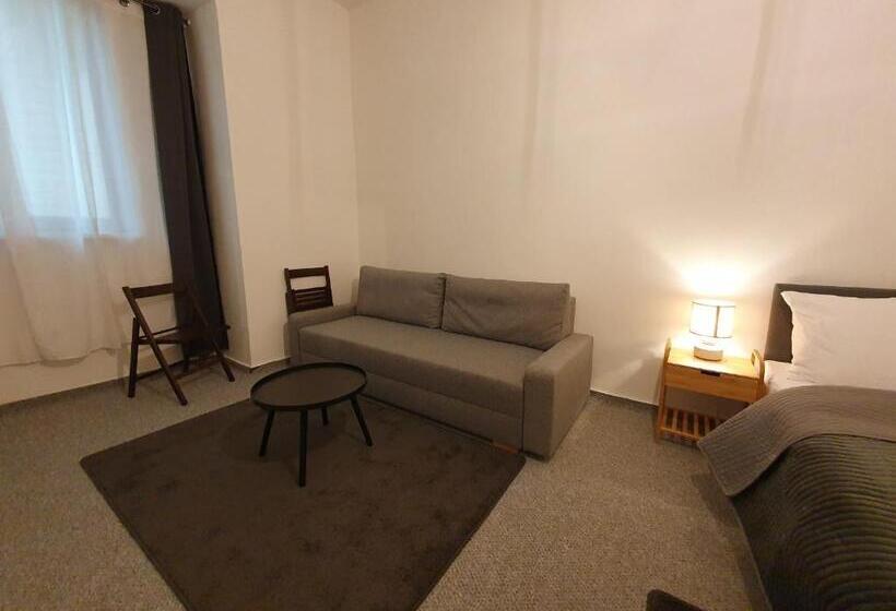 اتاق استاندارد, We Stay Apartments