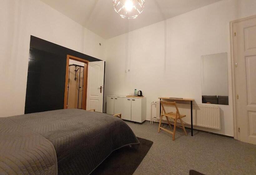 اتاق استاندارد, We Stay Apartments