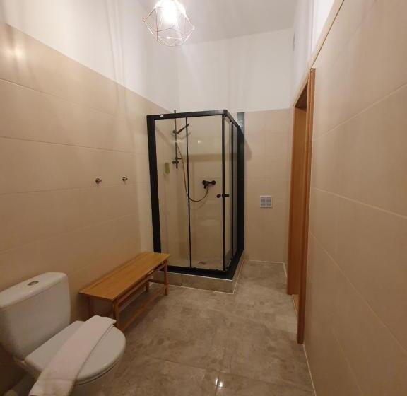 اتاق استاندارد, We Stay Apartments