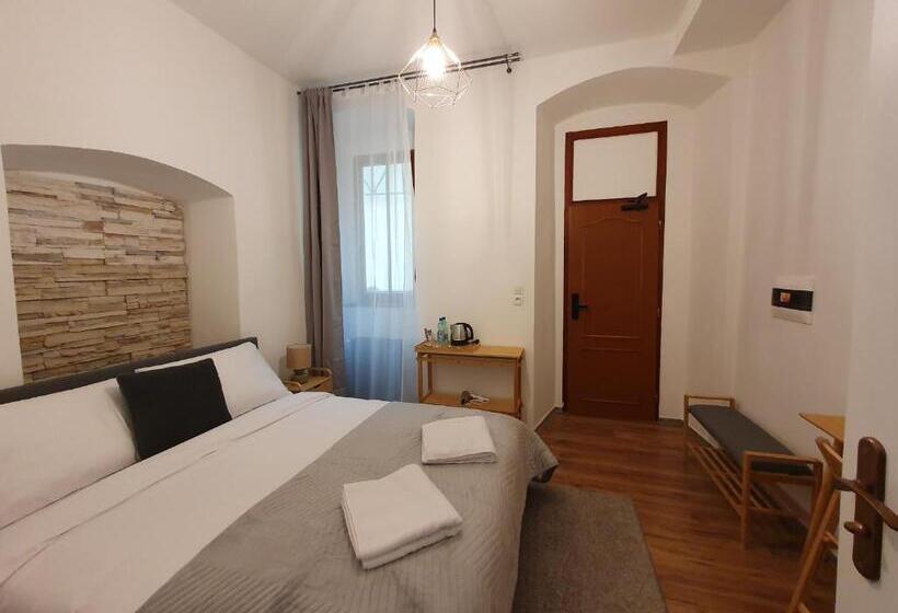 اتاق لوکس, We Stay Apartments