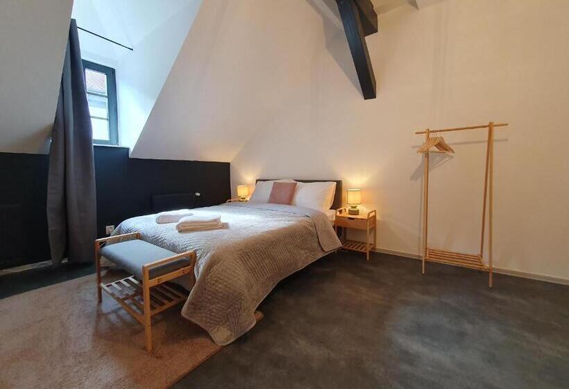 سوییت خانوادگی, We Stay Apartments