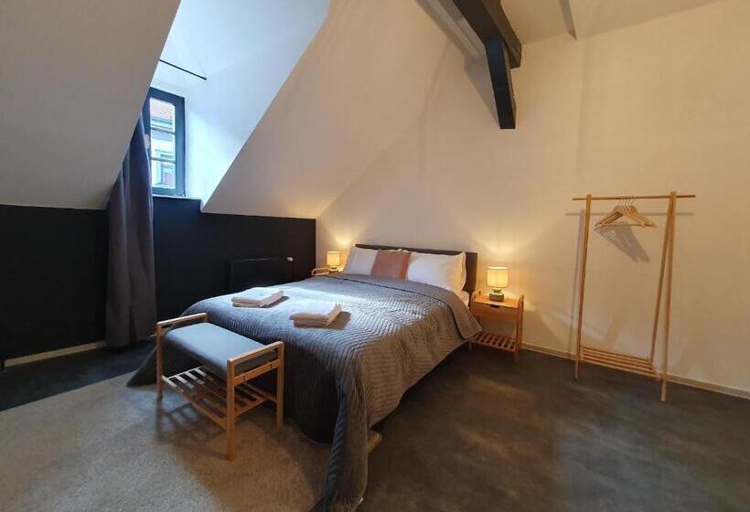 سوییت خانوادگی, We Stay Apartments