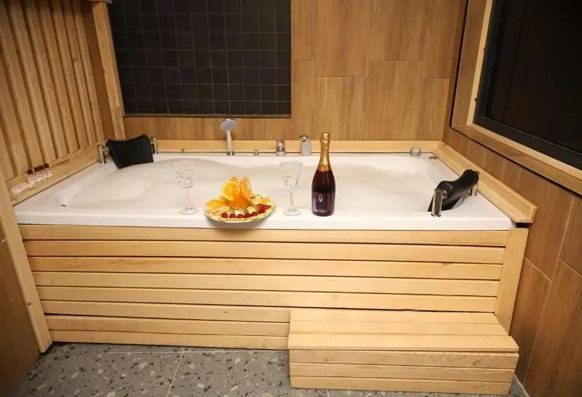 سوییت لوکس, Rush Otel Tokat