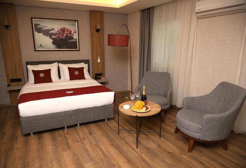 סוויטה דלוקס, Rush Hotel Tokat