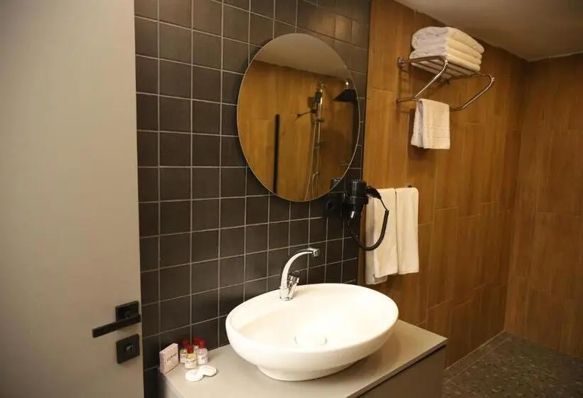 اتاق لوکس خانوادگی, Rush Otel Tokat