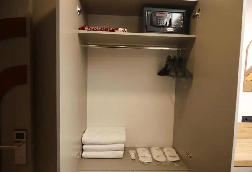 اتاق لوکس خانوادگی, Rush Otel Tokat