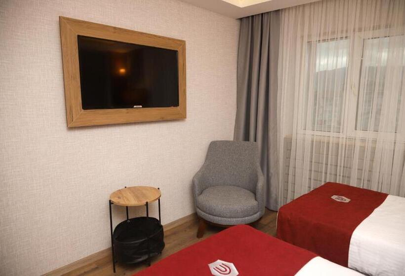 اتاق اکونومی, Rush Hotel Tokat